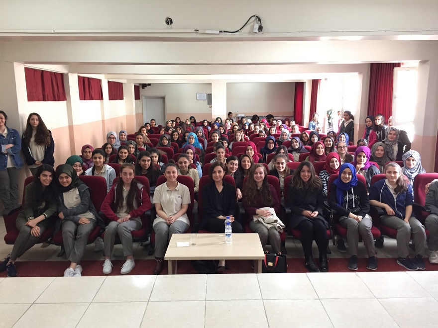 TÜRKİYE’NİN MÜHENDİS KIZLARI PROJESİ LİSE PROGRAMI’NDA